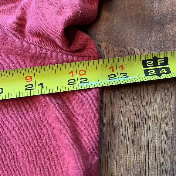 2 like new Time and True red and blue v neck T-shirts - Picture 7 of 9